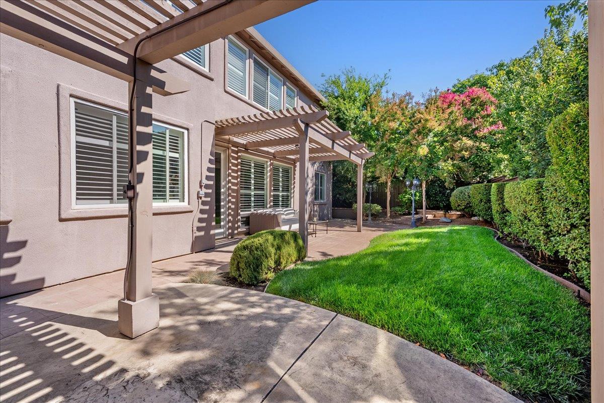 1535 Daunting Drive