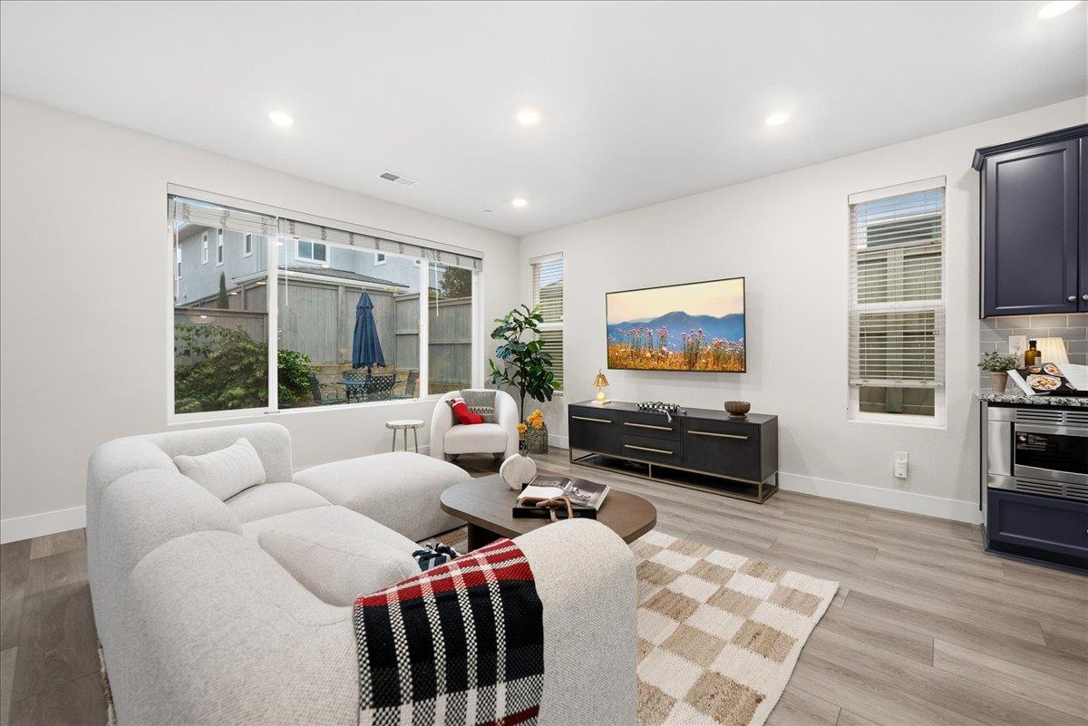 3247 Highgate Terrace Loop