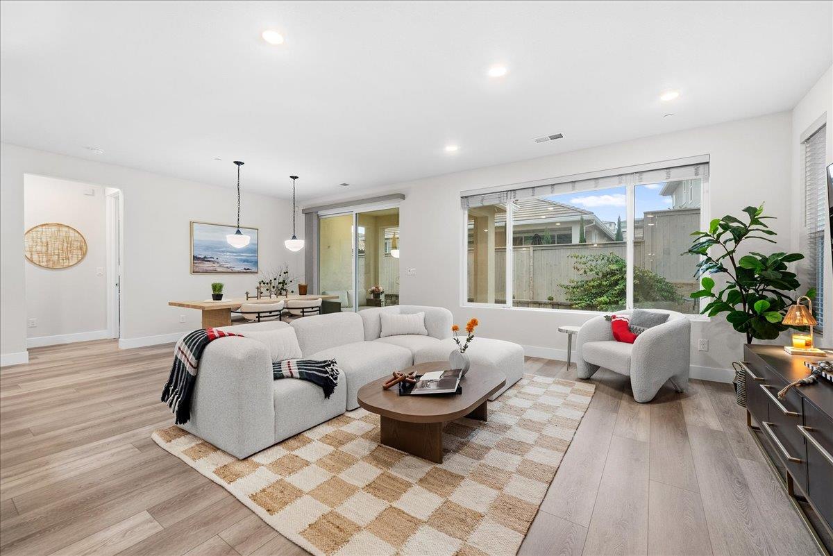 3247 Highgate Terrace Loop