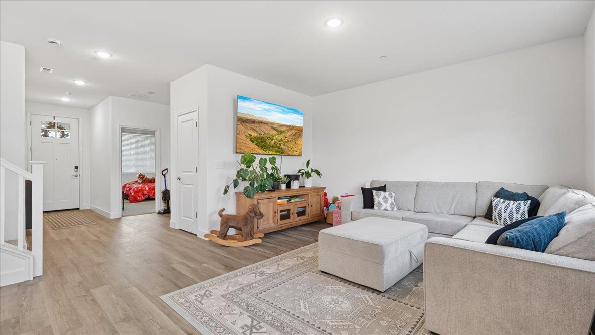 4017 Backwater Cove Circle