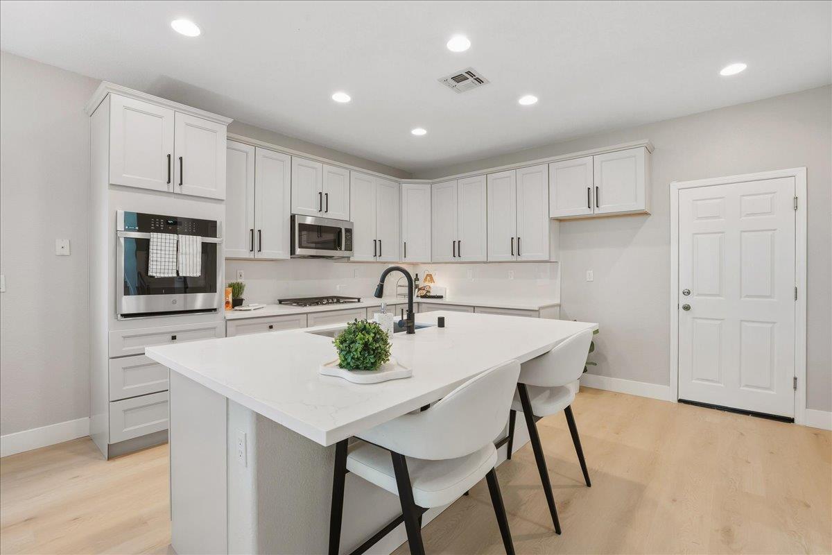 589 Plum Creek Court