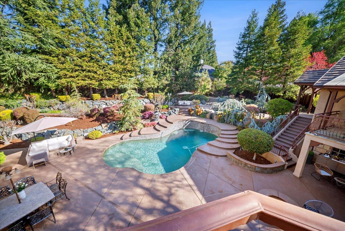 8749 Noland Lane