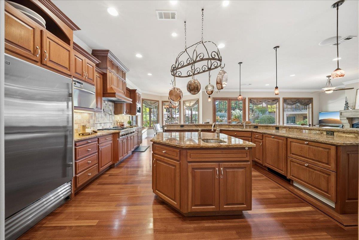 8749 Noland Lane