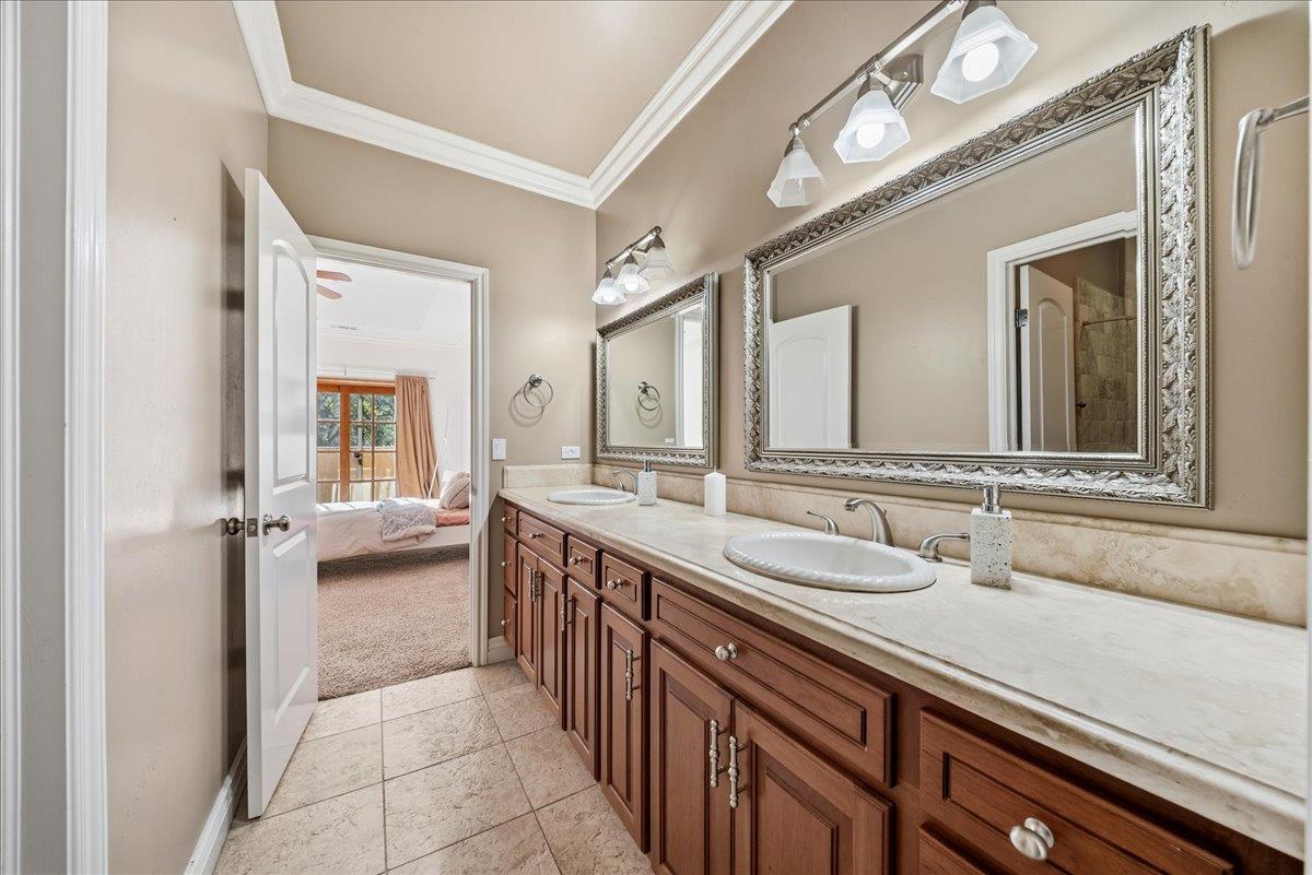 8749 Noland Lane