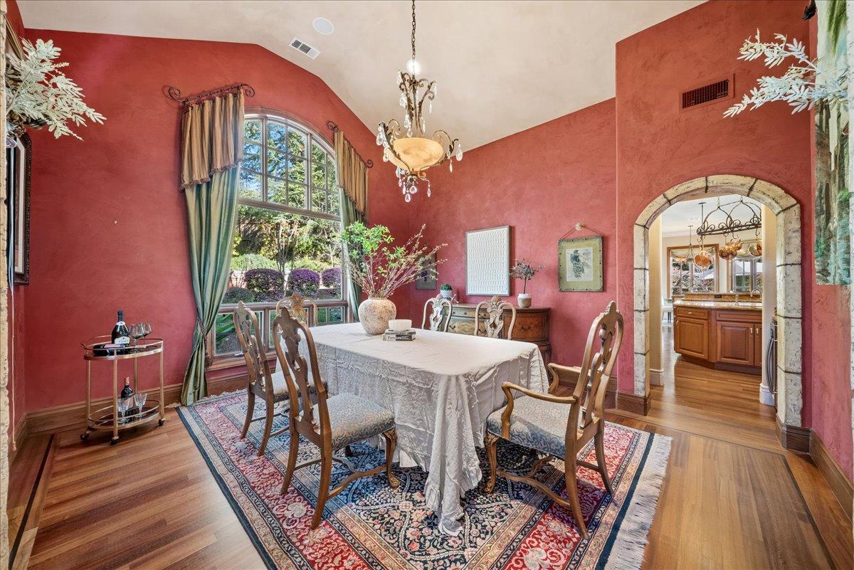 8749 Noland Lane