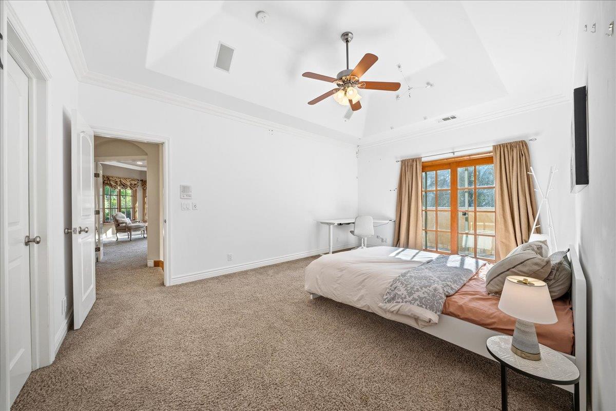 8749 Noland Lane