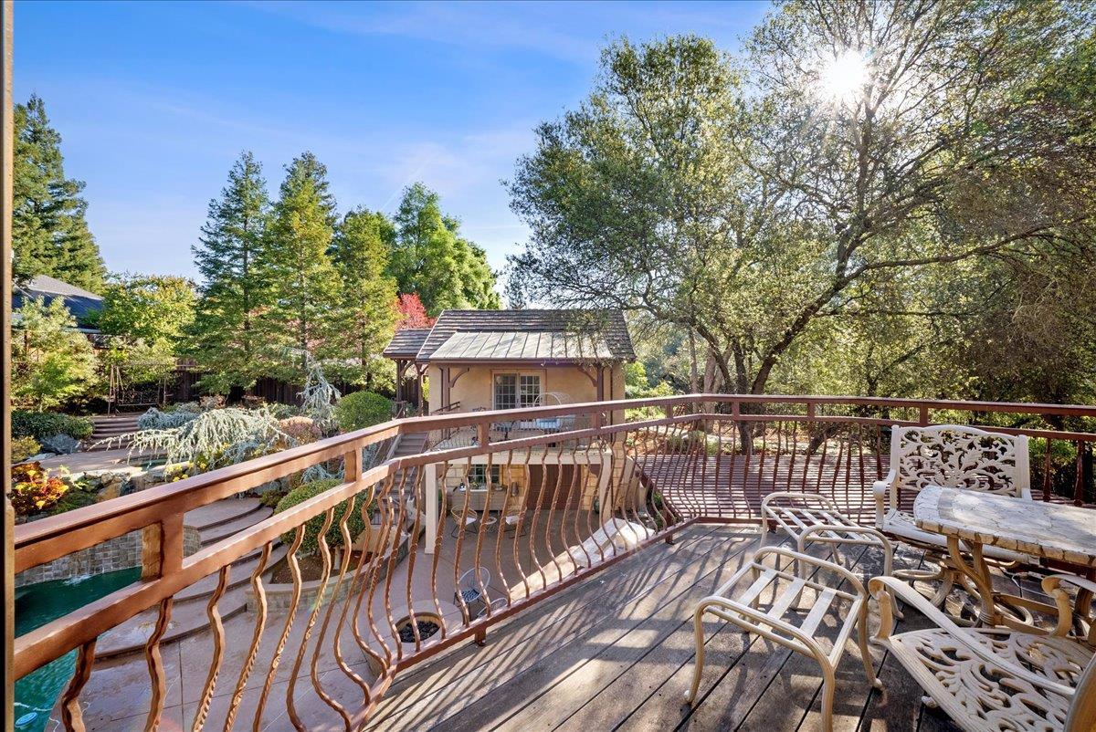 8749 Noland Lane