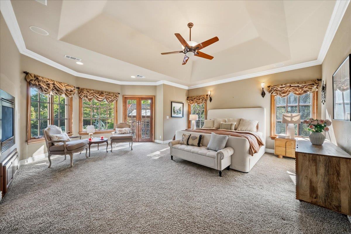 8749 Noland Lane