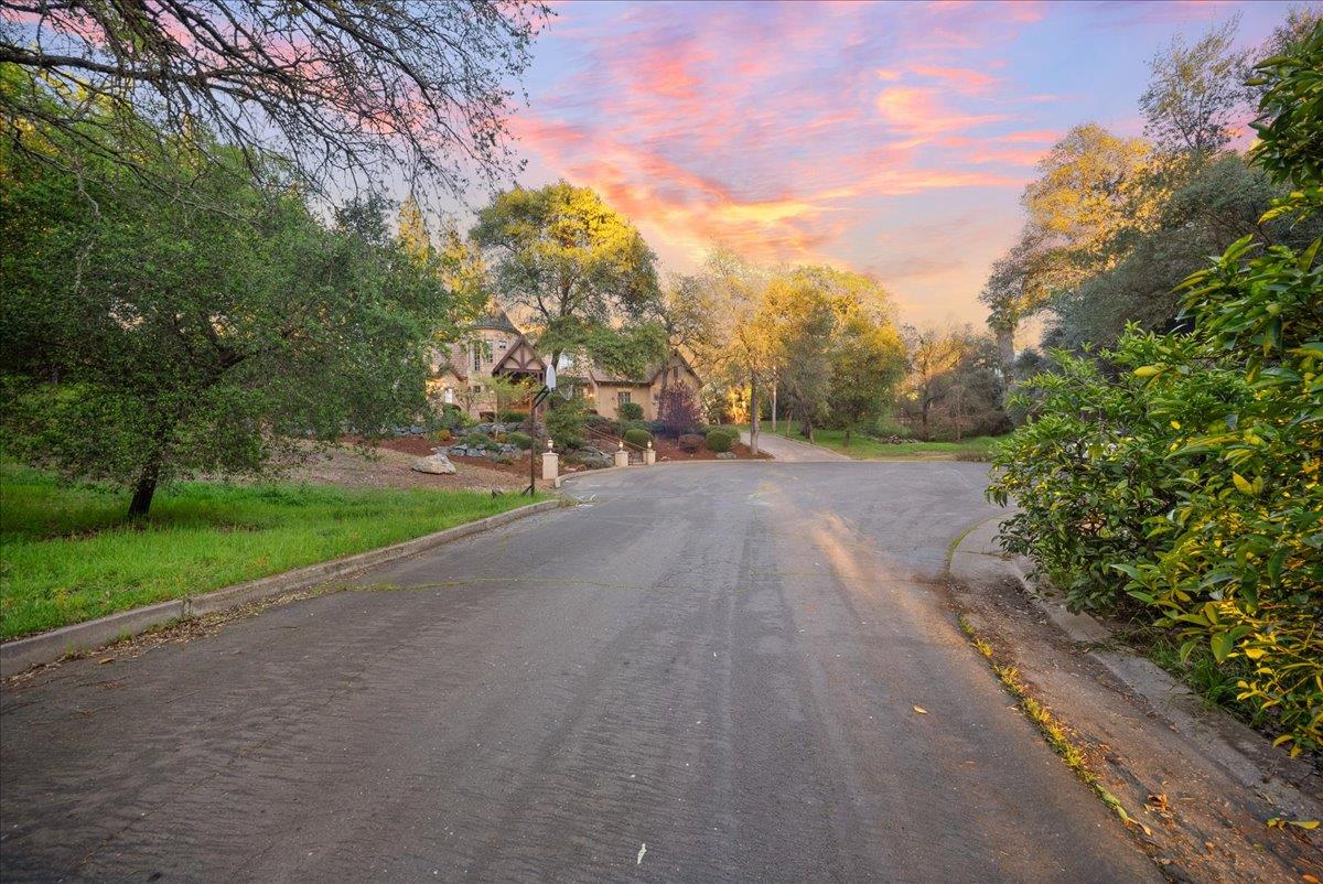 8749 Noland Lane