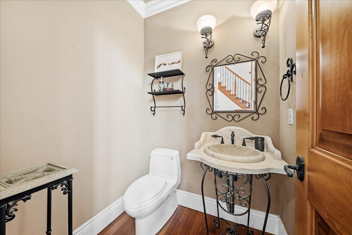 8749 Noland Lane