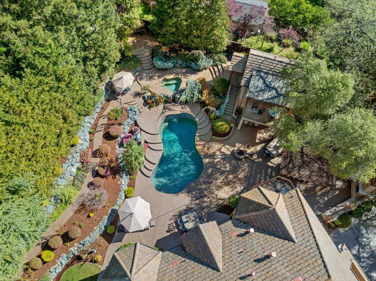 8749 Noland Lane