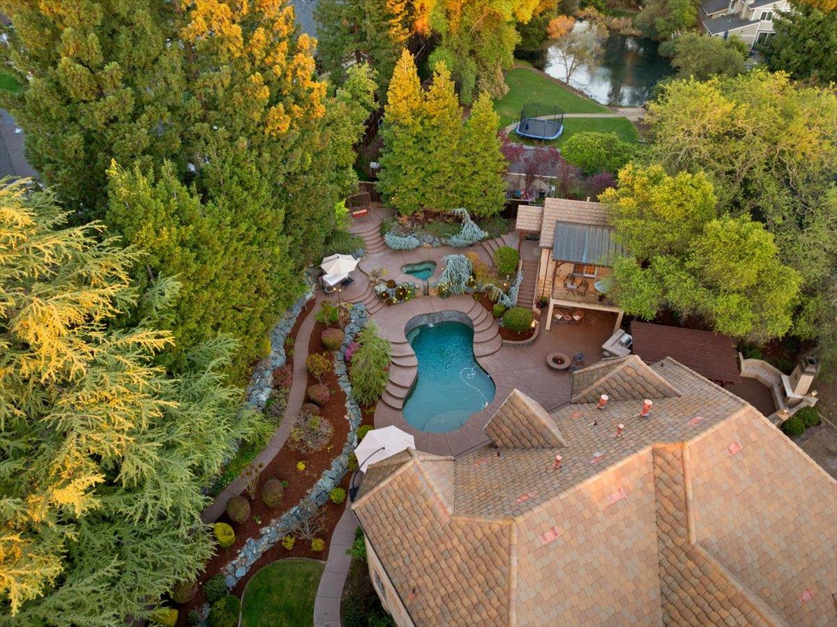 8749 Noland Lane