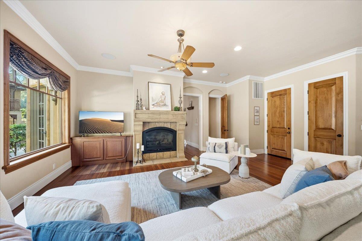 8749 Noland Lane