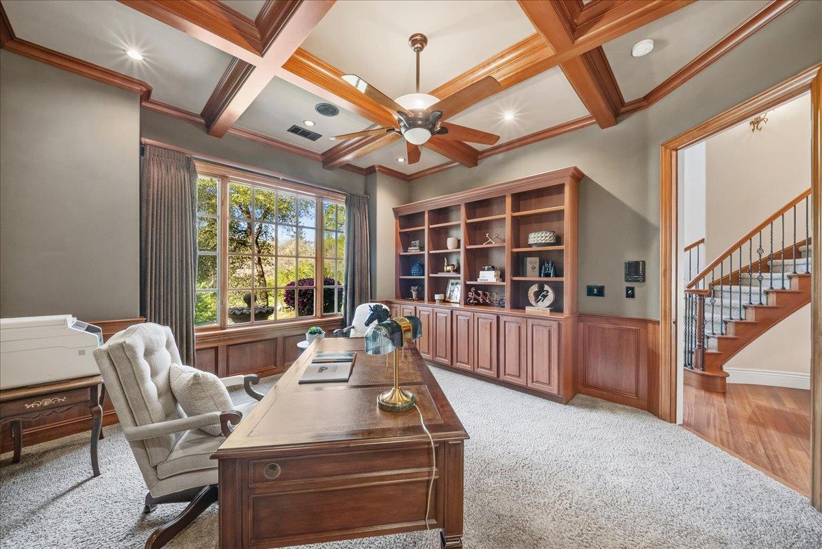 8749 Noland Lane