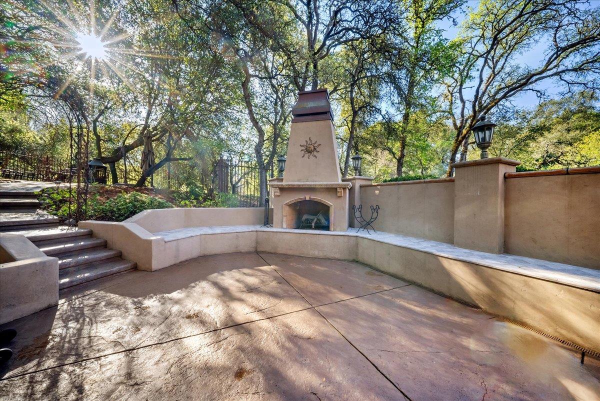 8749 Noland Lane