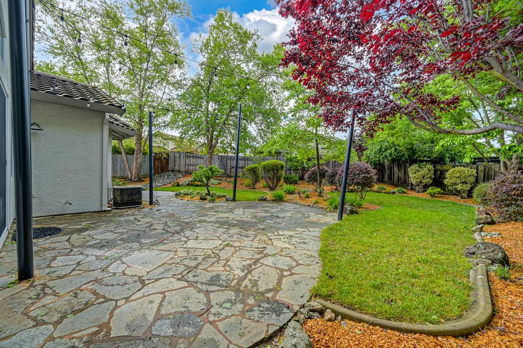 305 Leckenby Way