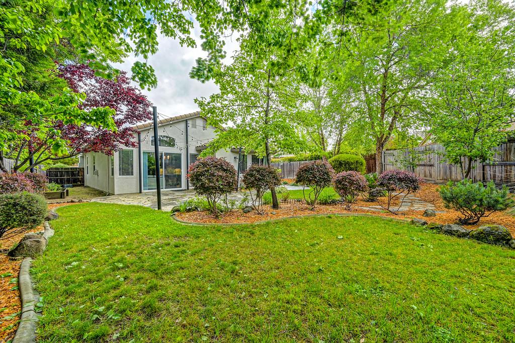 305 Leckenby Way