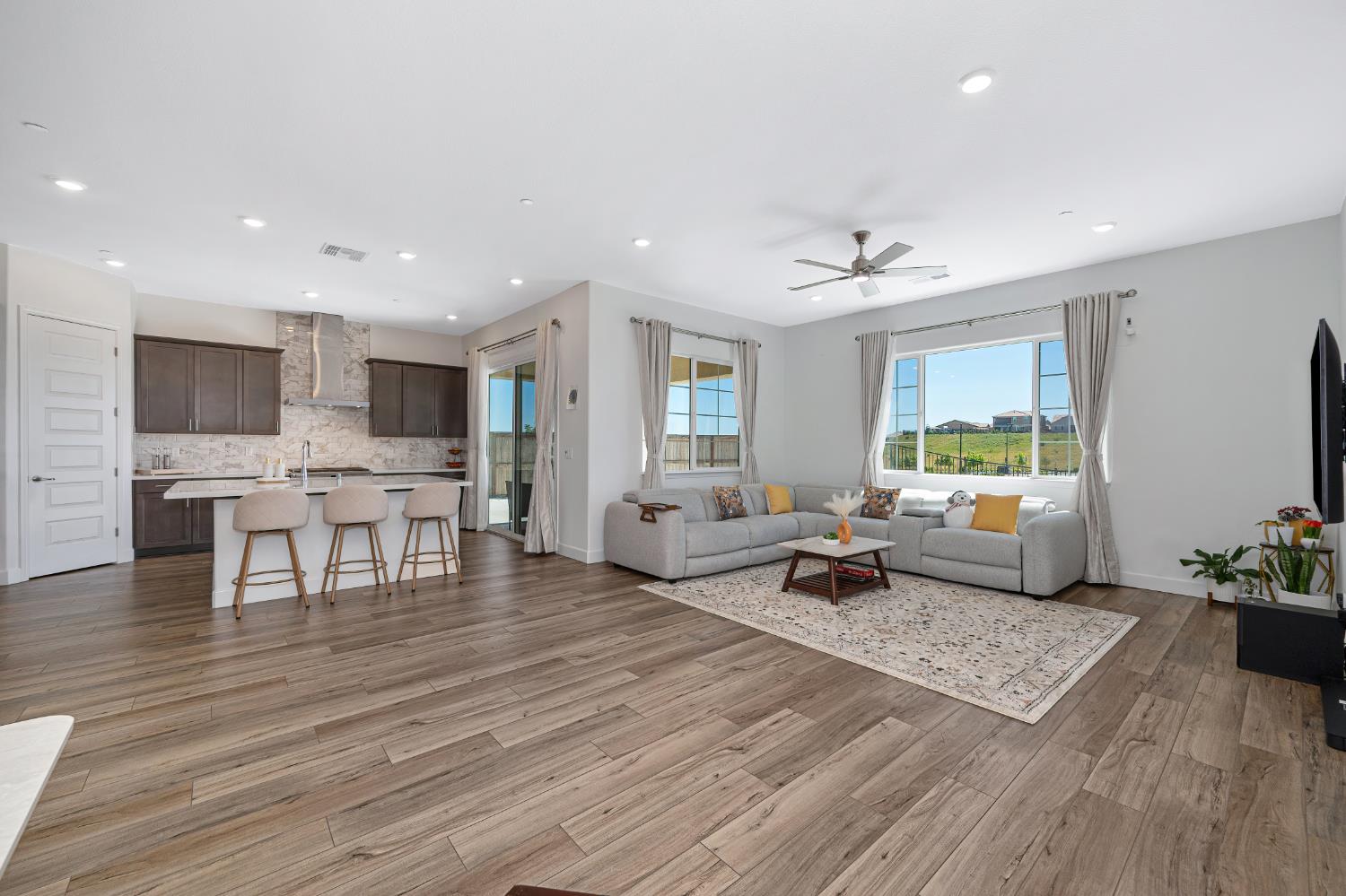 3265 Parkland Court