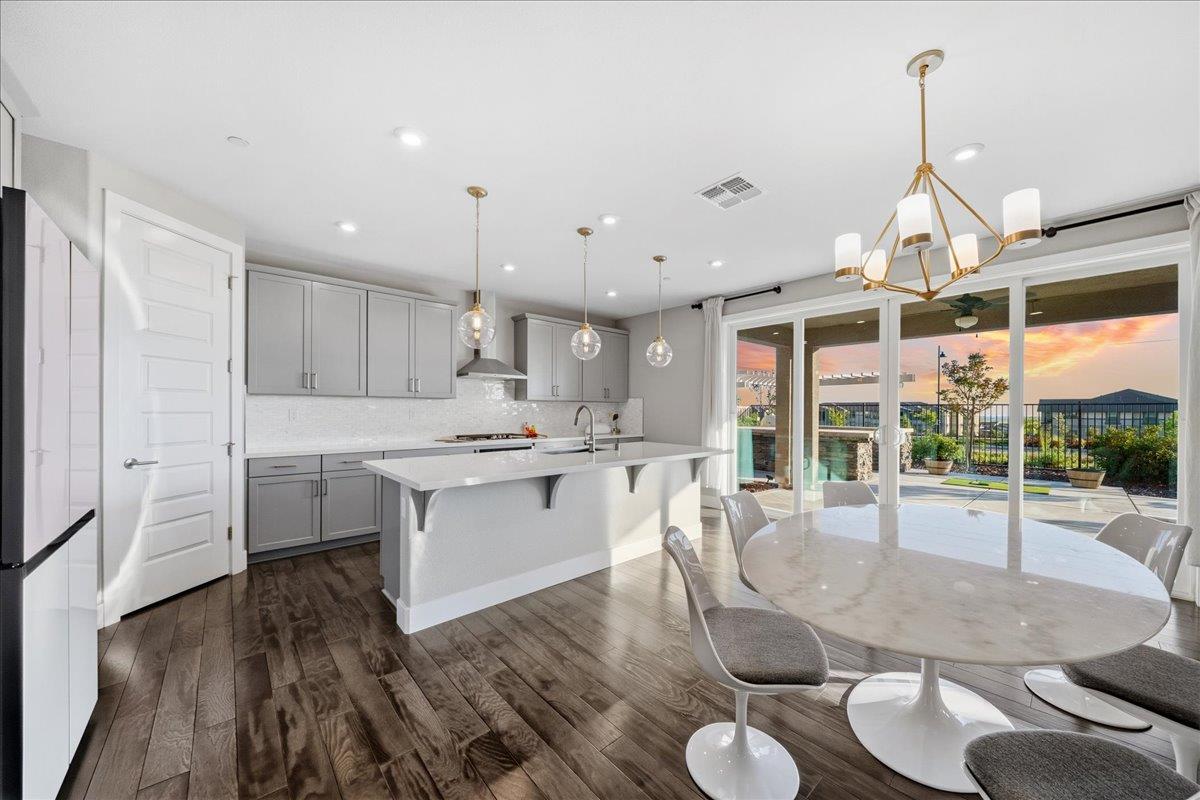 3329 Jackrabbit Court
