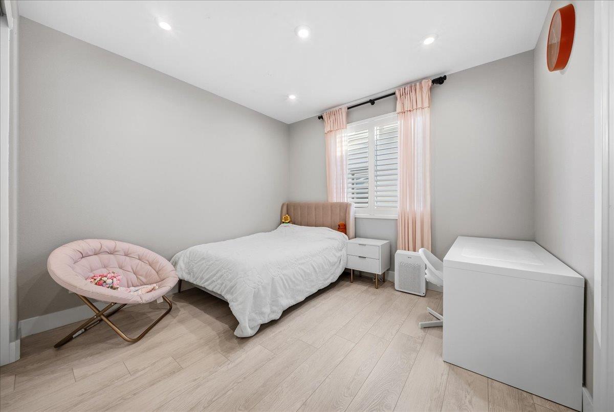 3329 Jackrabbit Court