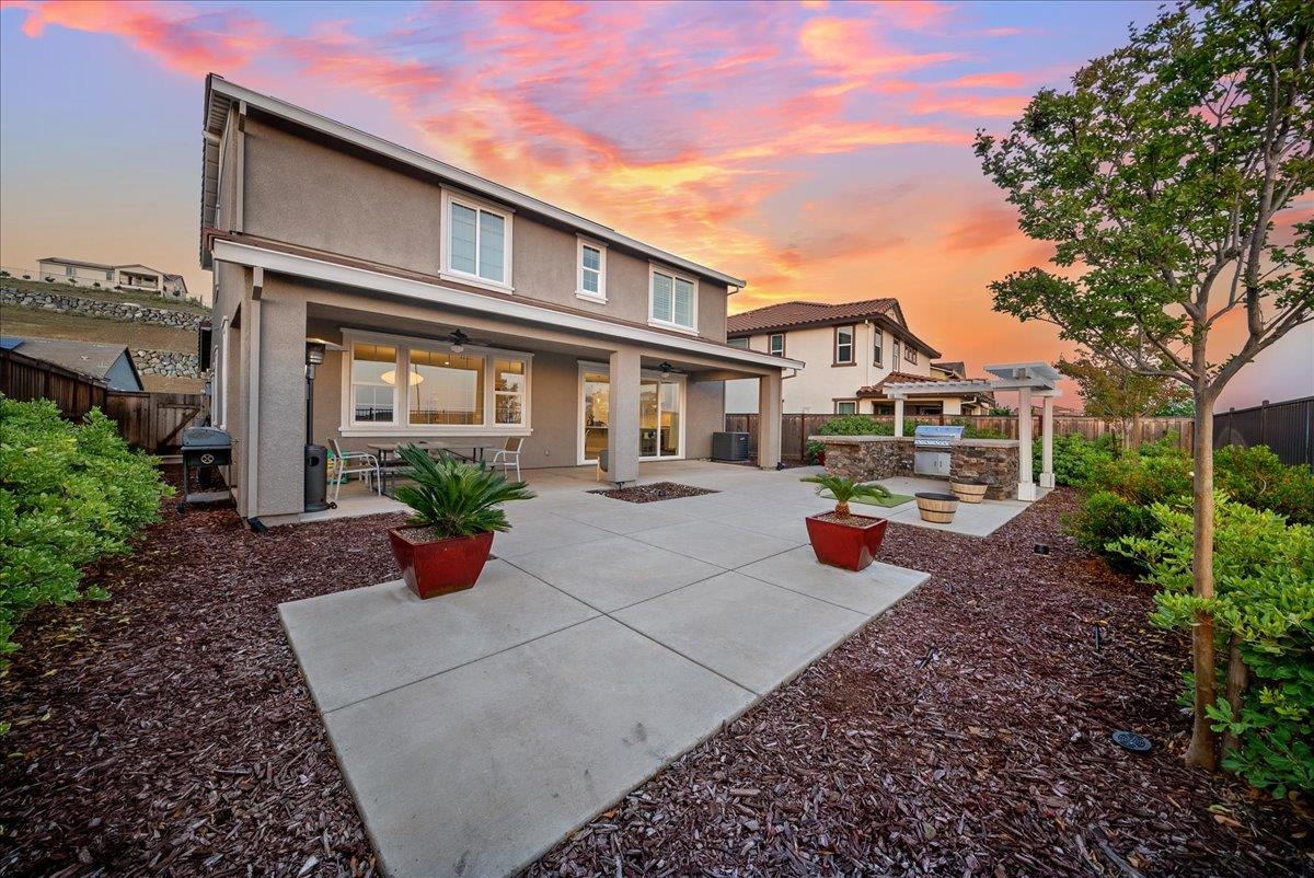 3329 Jackrabbit Court