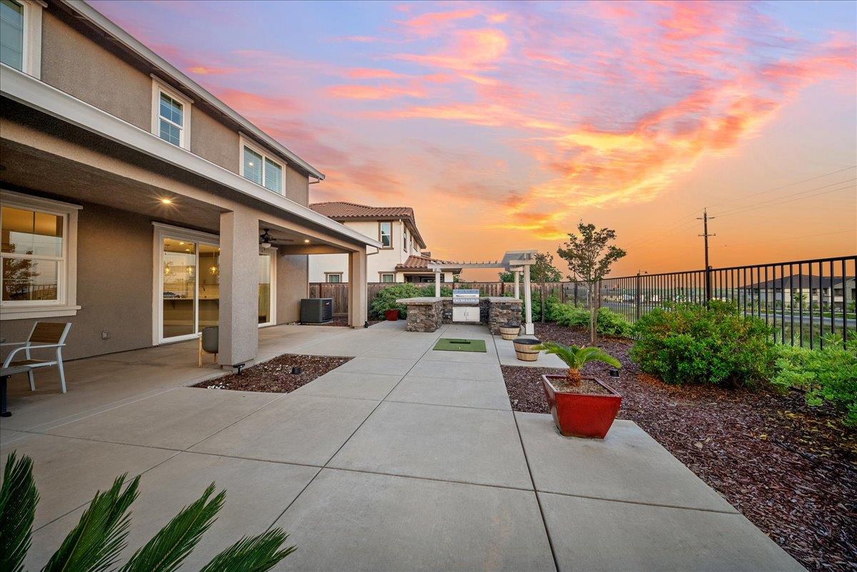 3329 Jackrabbit Court