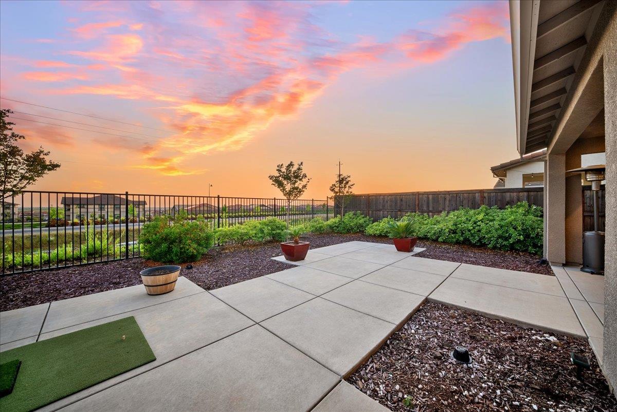 3329 Jackrabbit Court