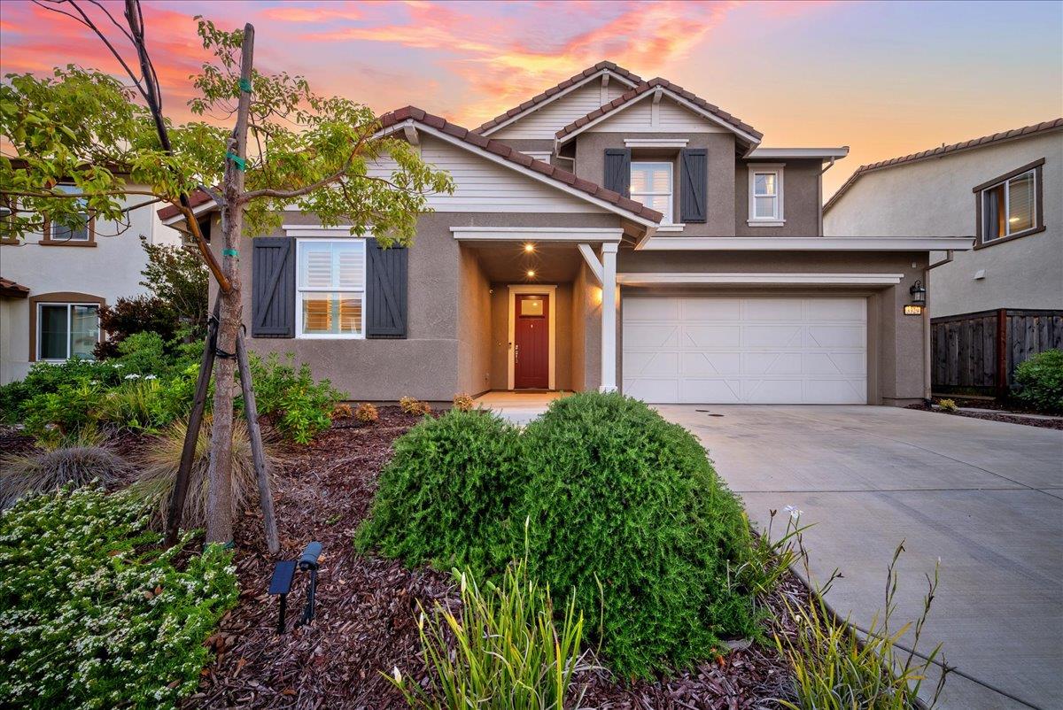 3329 Jackrabbit Court