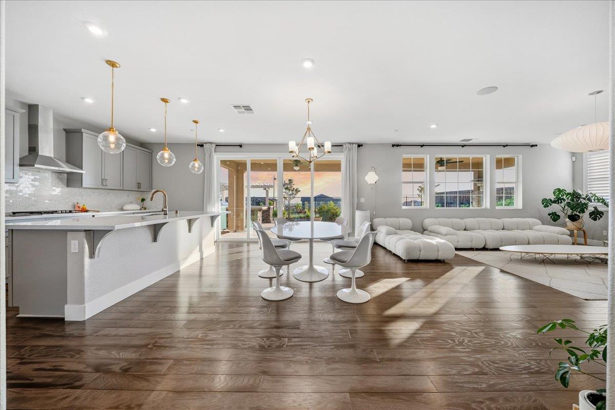 3329 Jackrabbit Court
