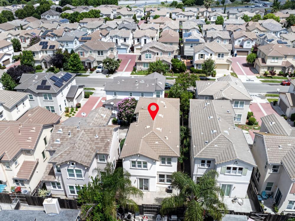 1886 Mammoth Way