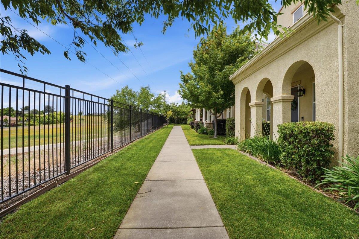 1567 Bonanza Lane