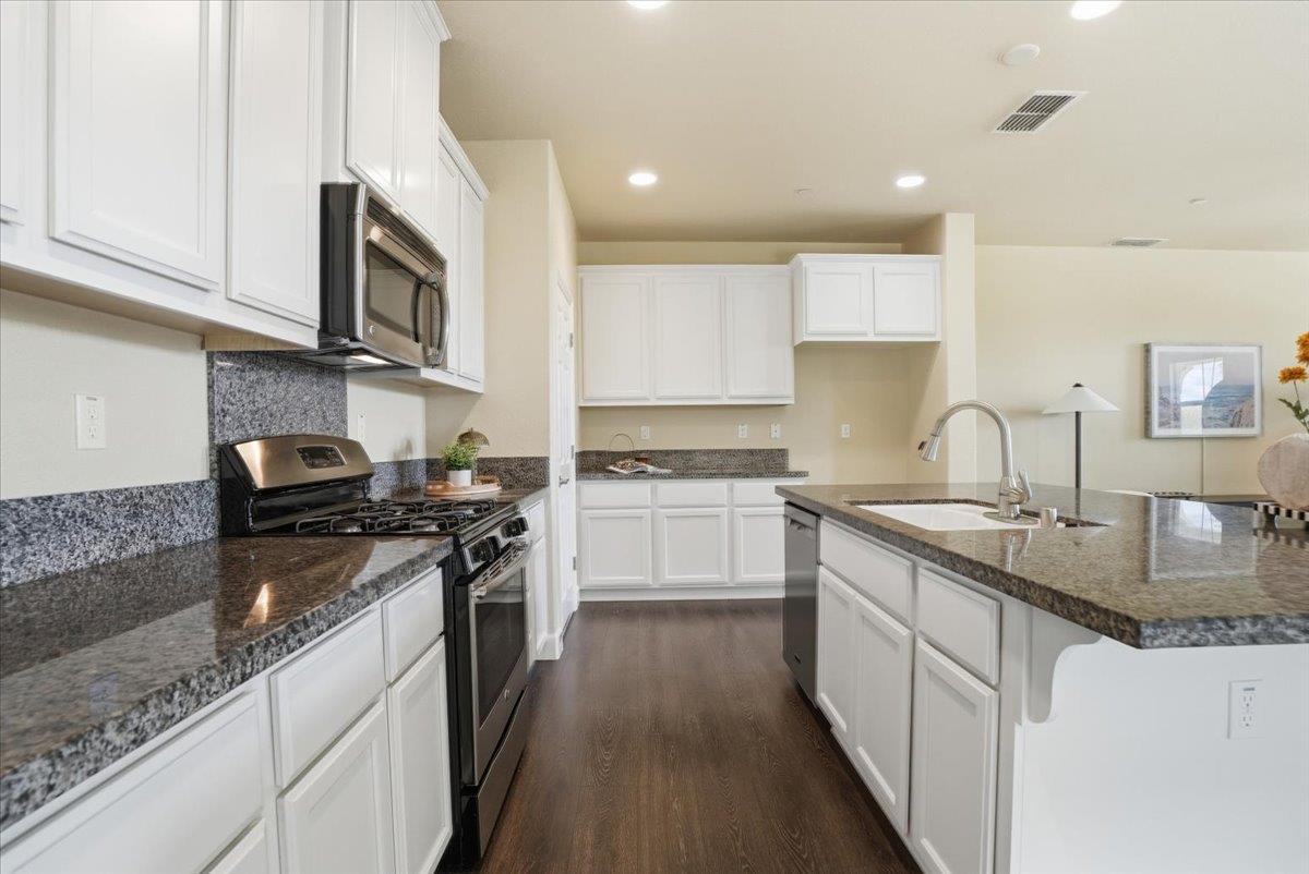 1567 Bonanza Lane