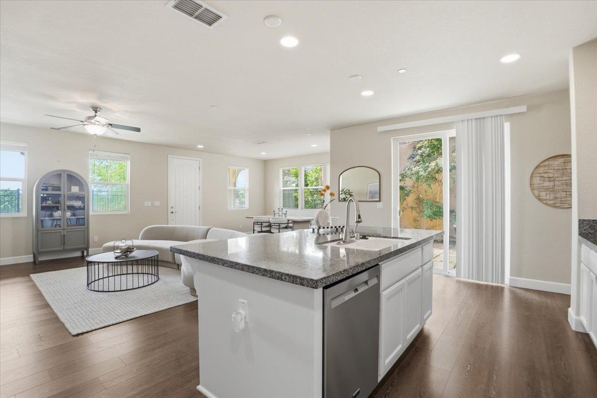 1567 Bonanza Lane