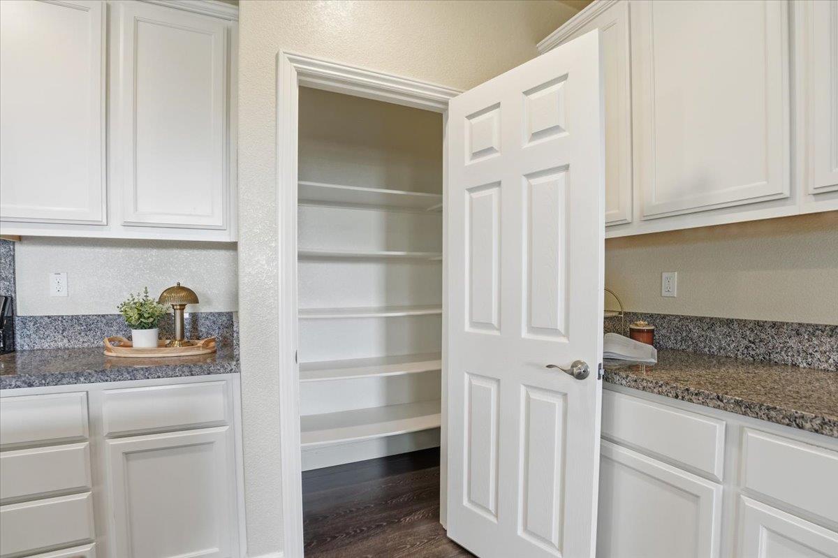 1567 Bonanza Lane