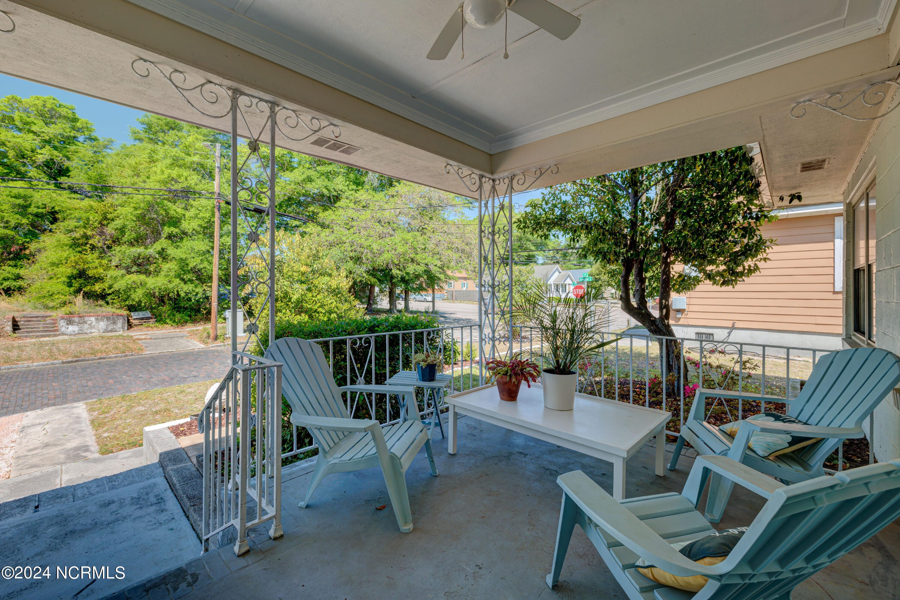 903 S 7th Street