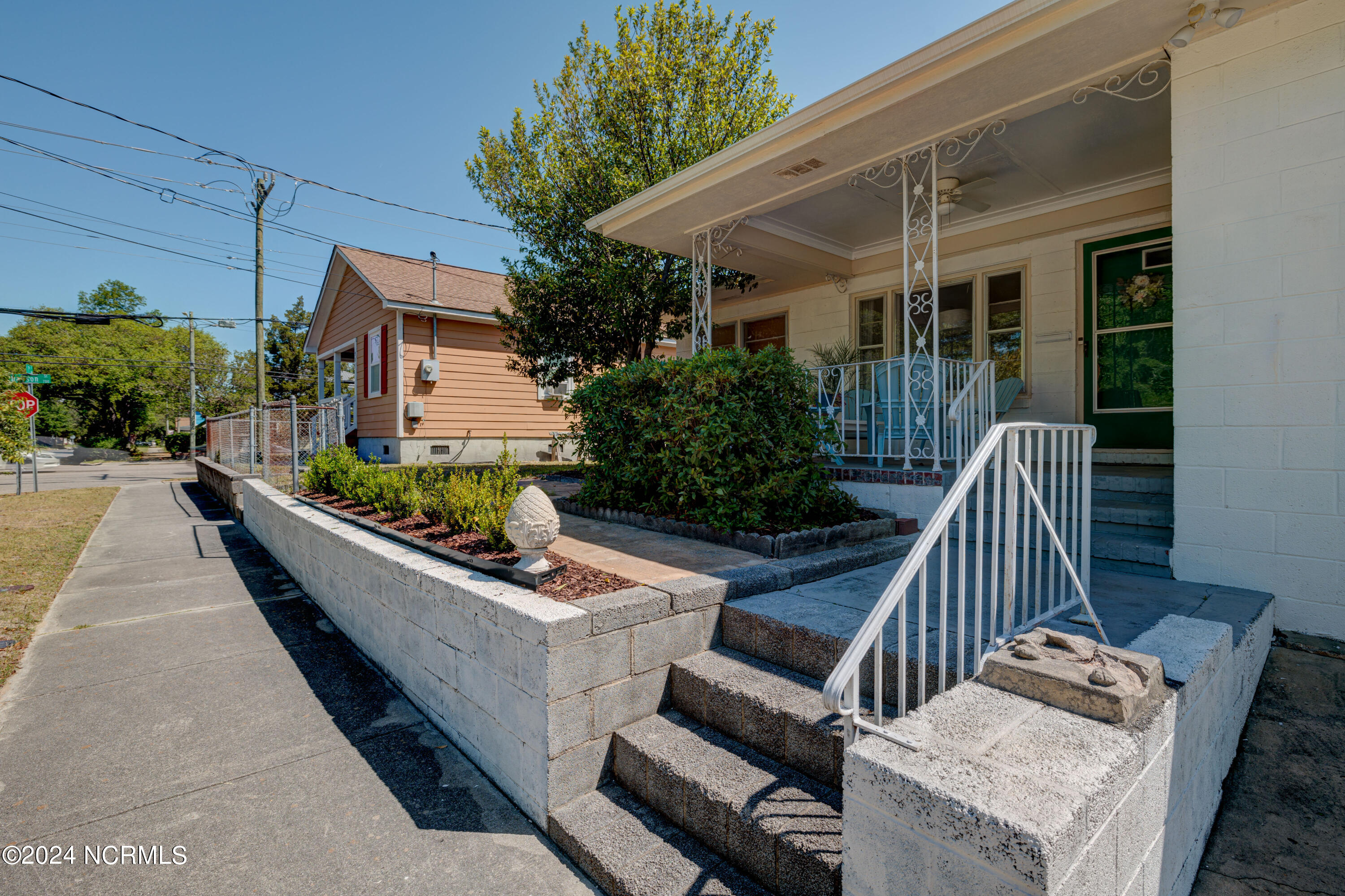 903 S 7th Street