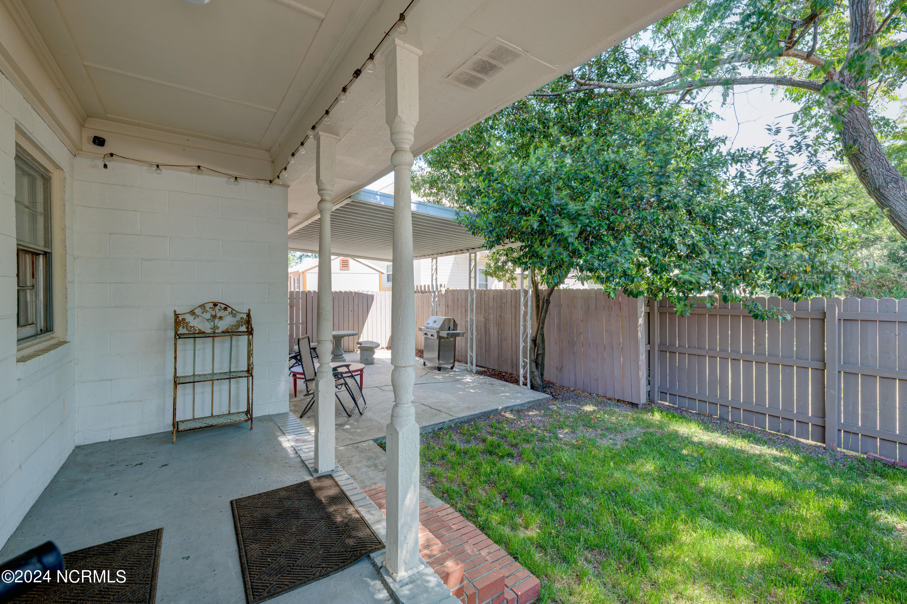 903 S 7th Street