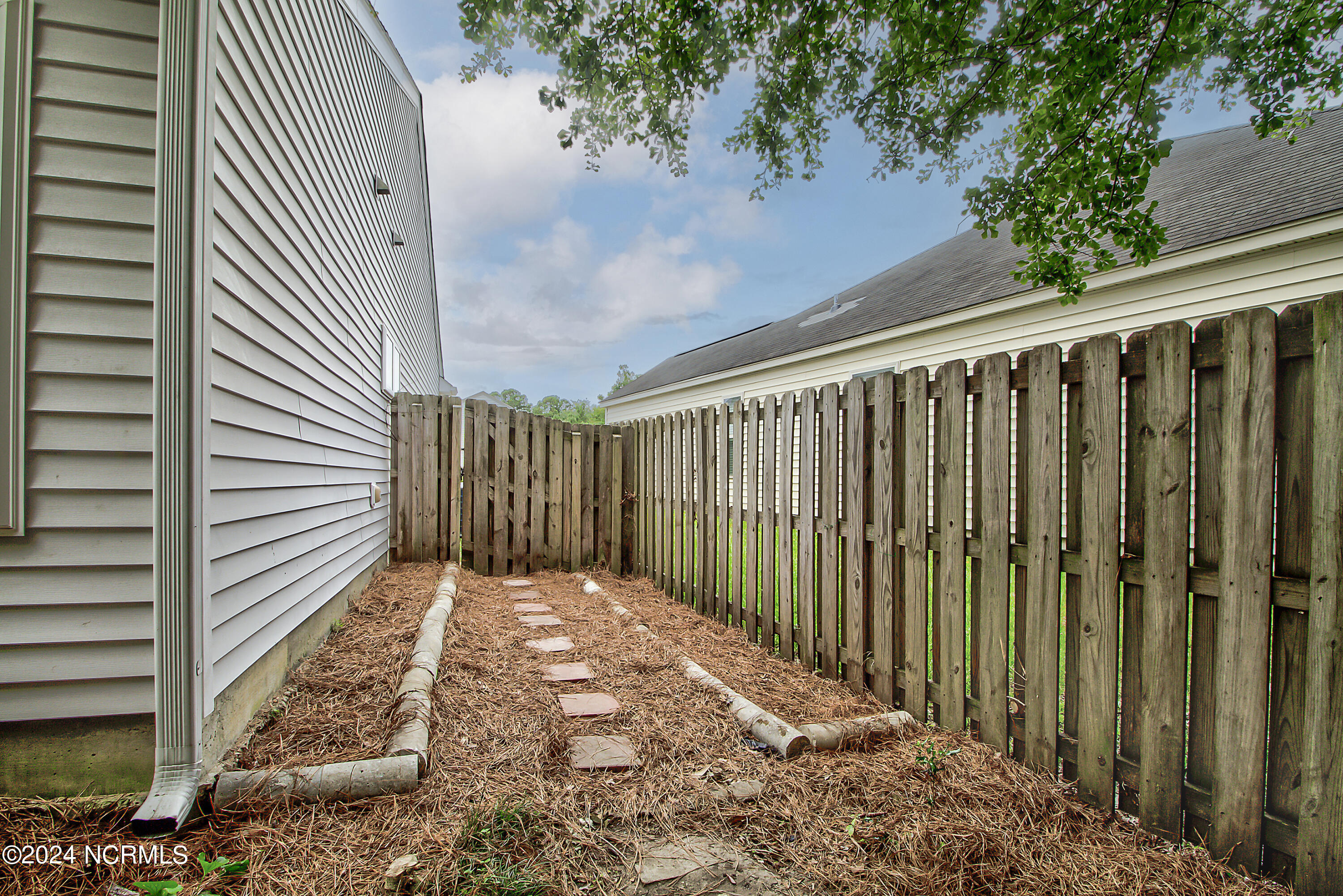 2248 Cottagefield Lane