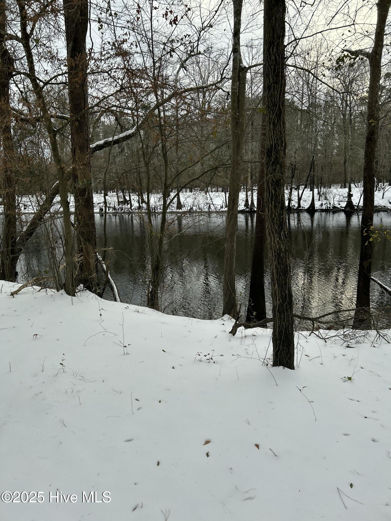 18 18 Riverview Drive