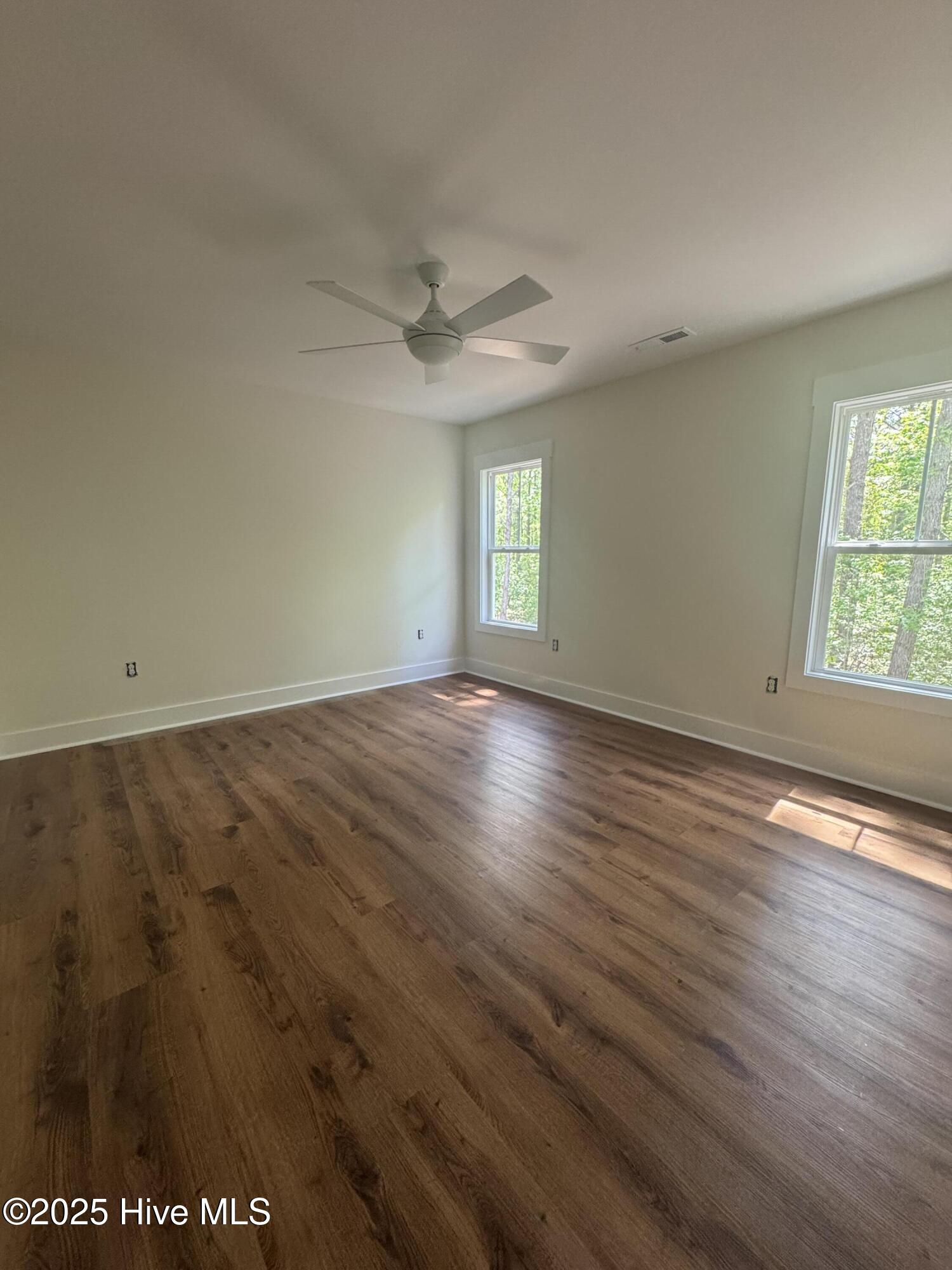 417 Timberwind Lane SE