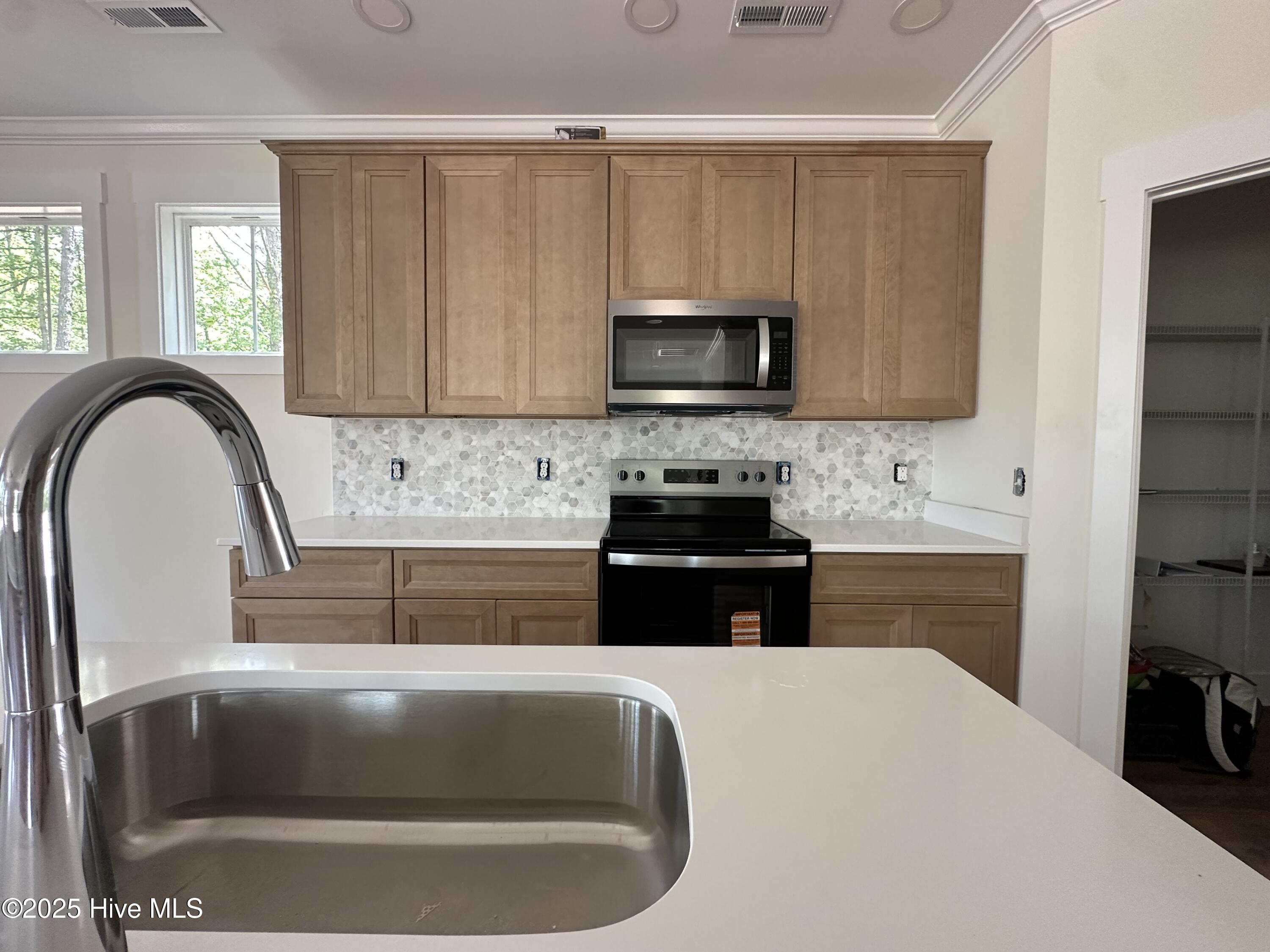 417 Timberwind Lane SE