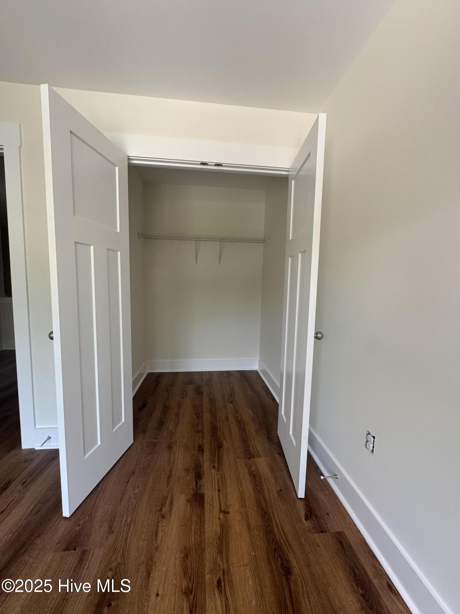 417 Timberwind Lane SE