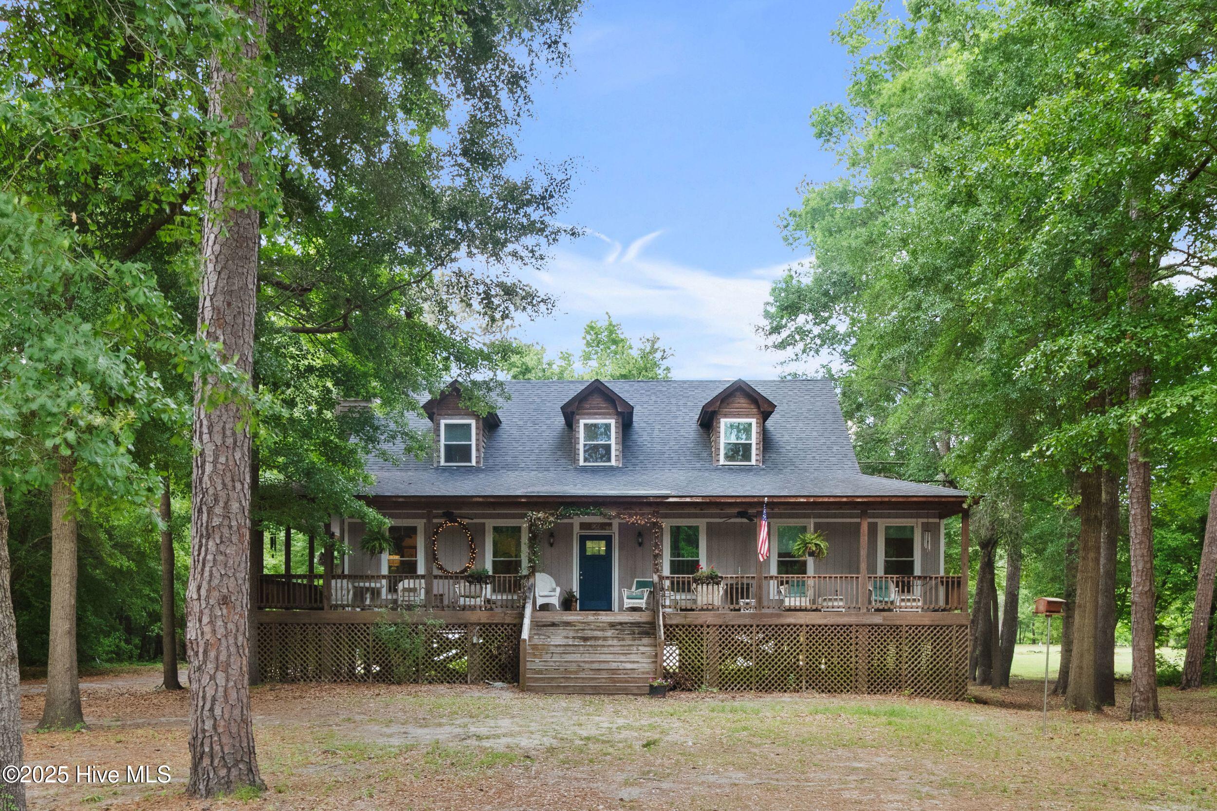 901 Riverview Drive