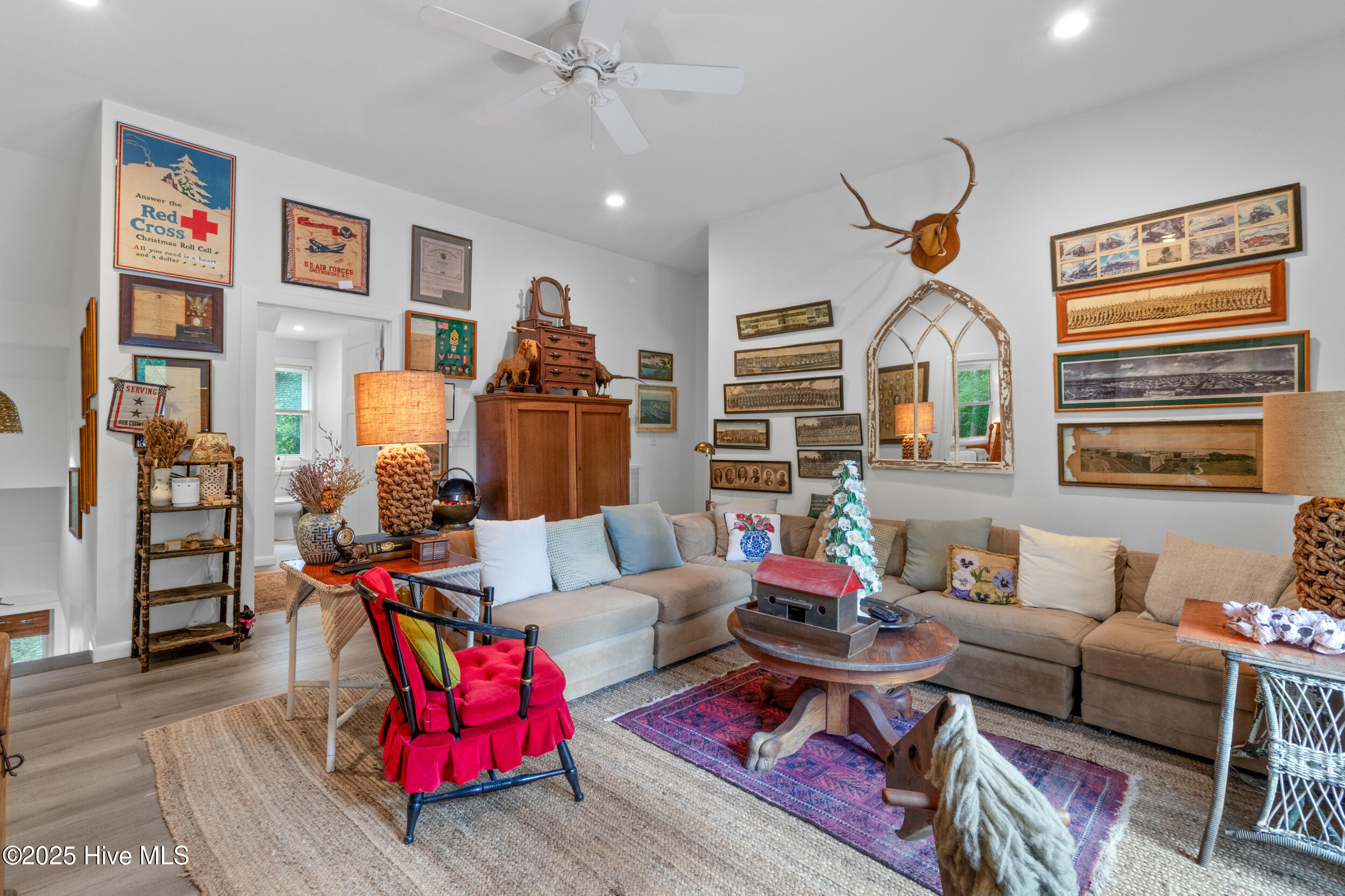 901 Riverview Drive