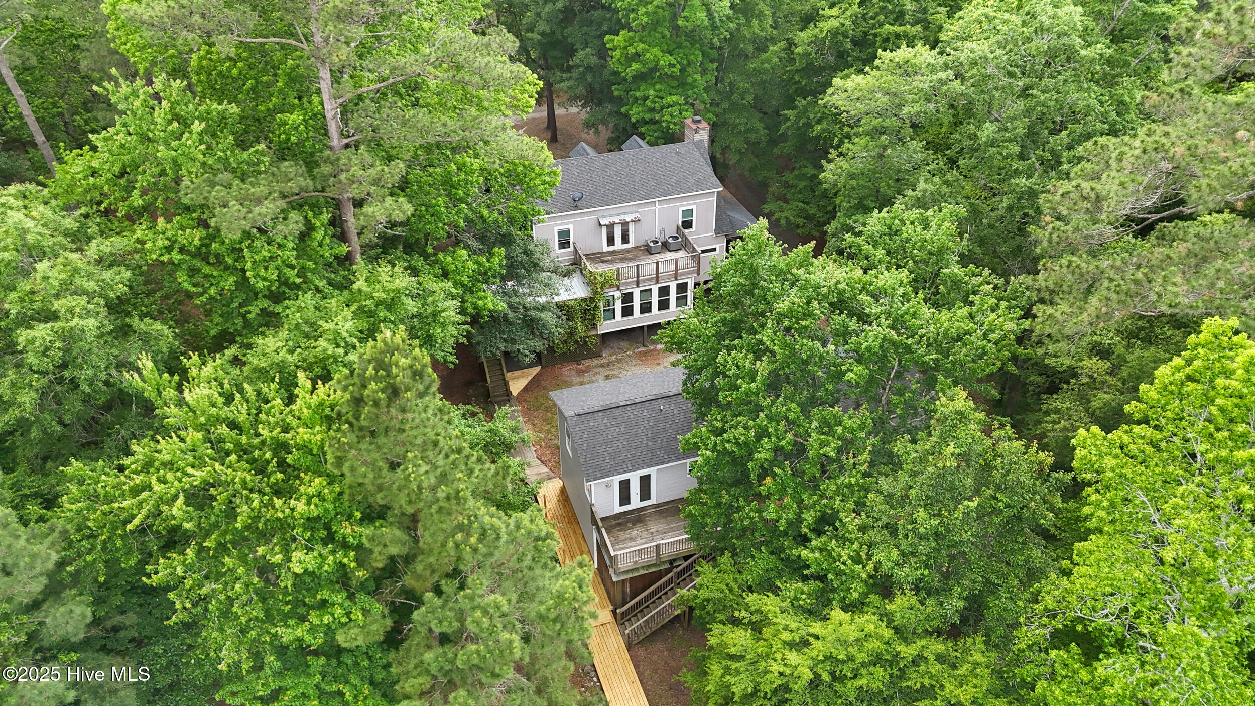 901 Riverview Drive