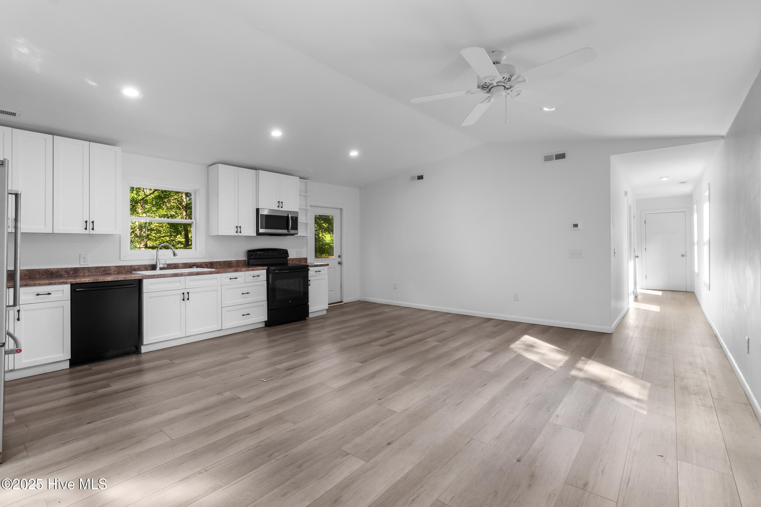 901 Riverview Drive