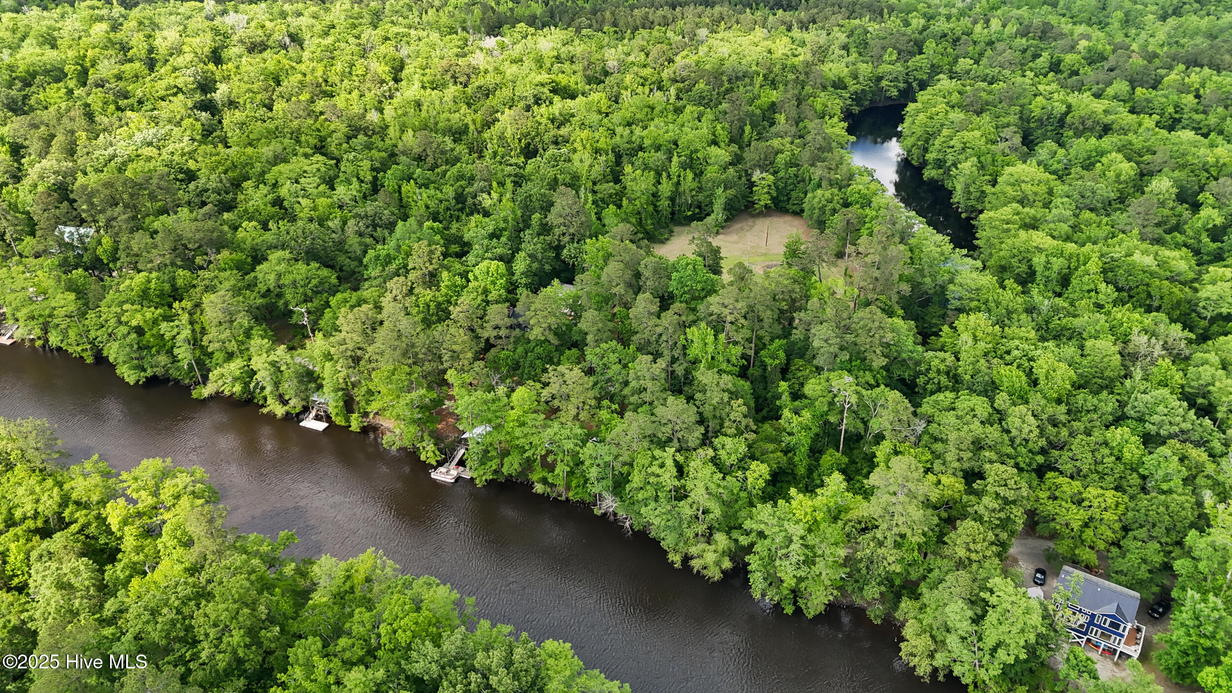 901 Riverview Drive