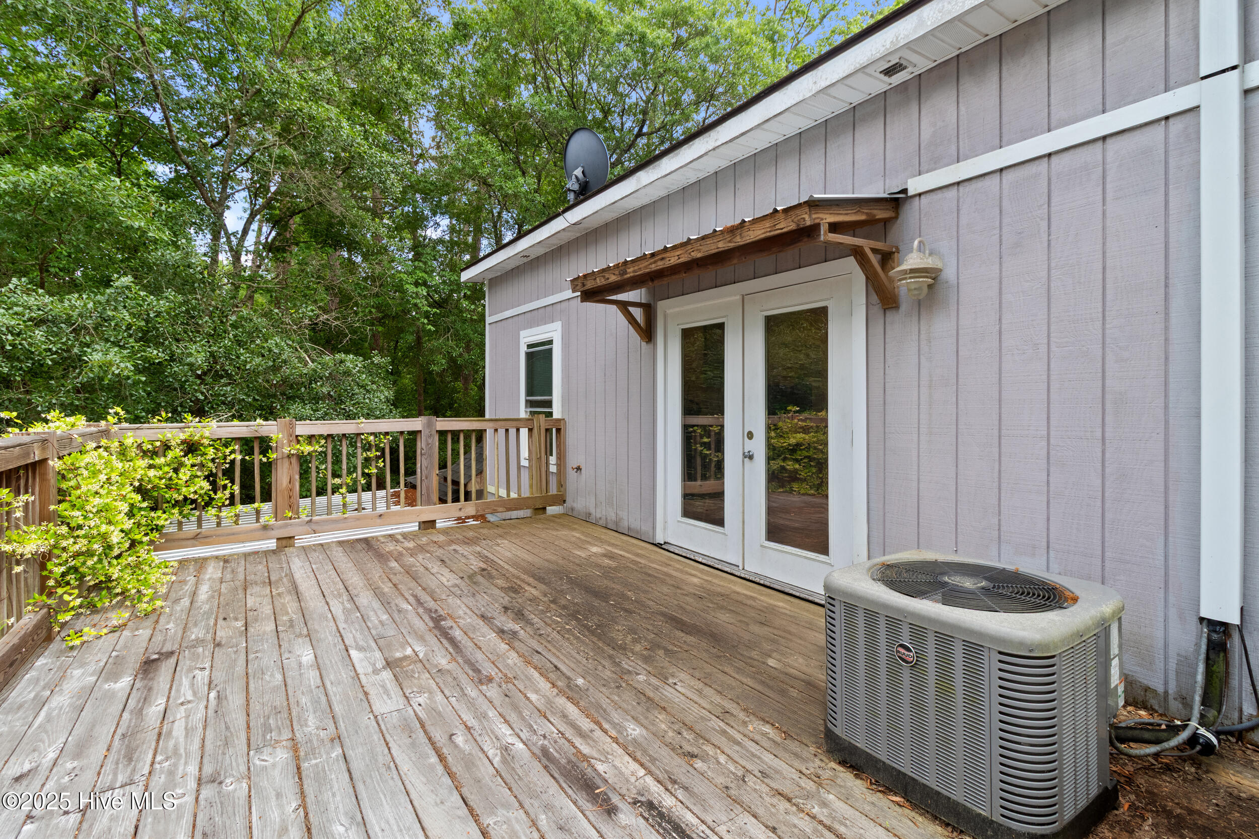 901 Riverview Drive