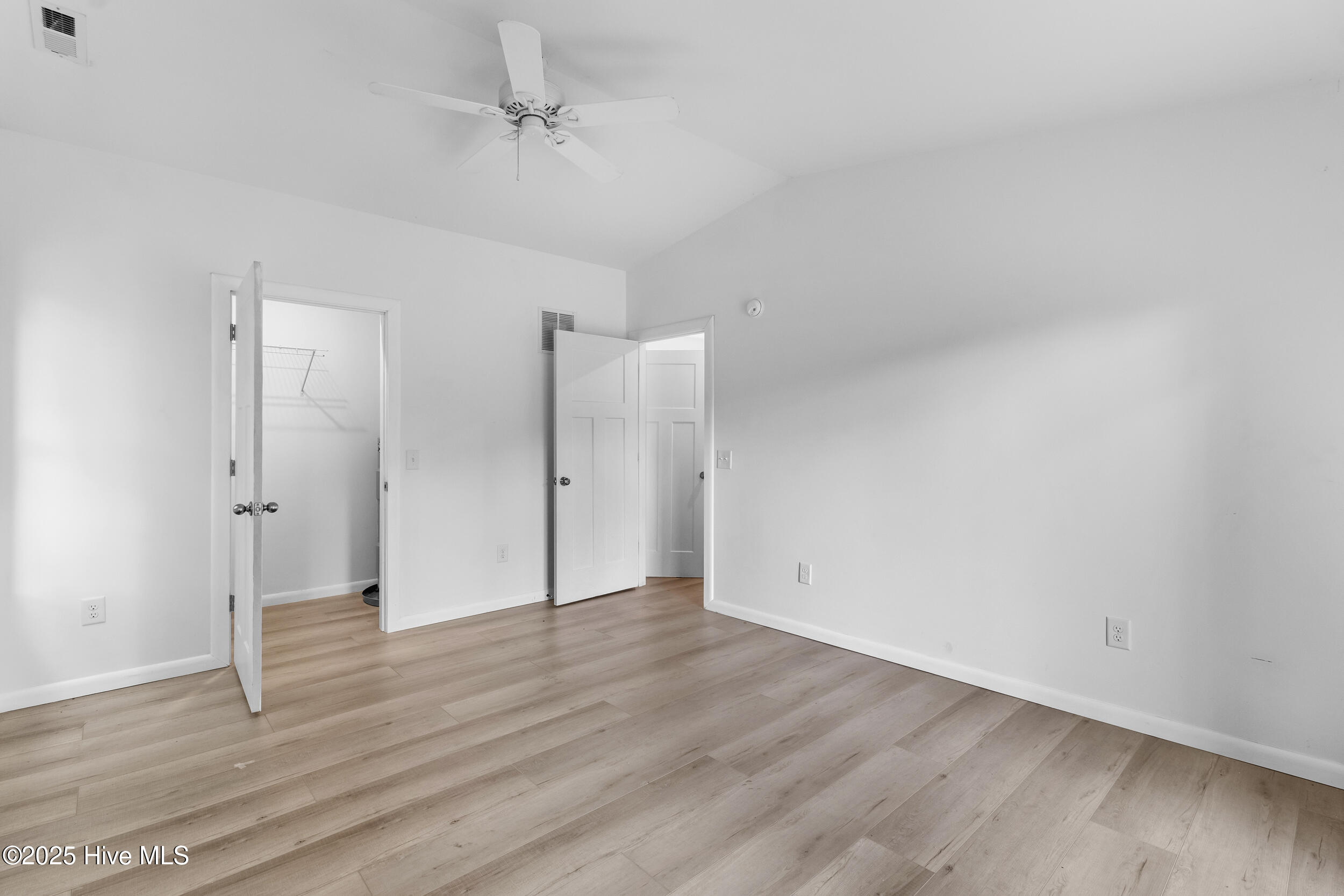 901 Riverview Drive