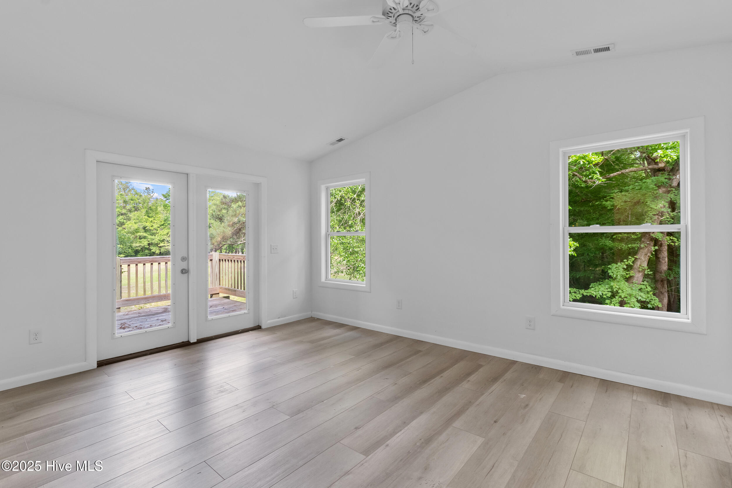901 Riverview Drive